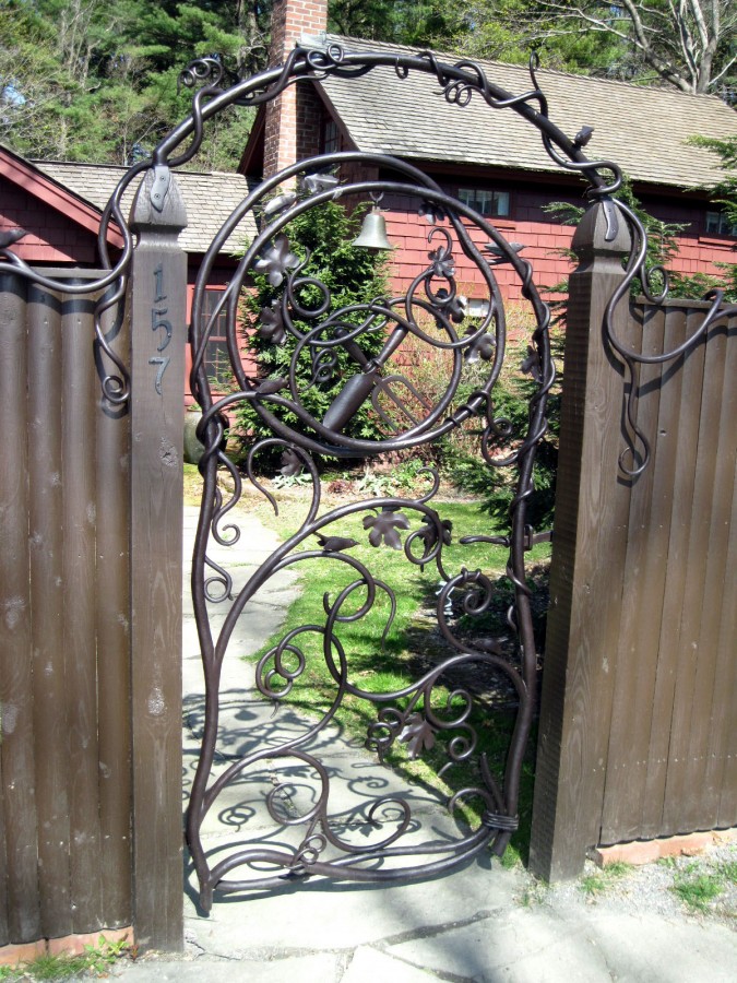 Custom Ornamental Iron Garden Theme Gate